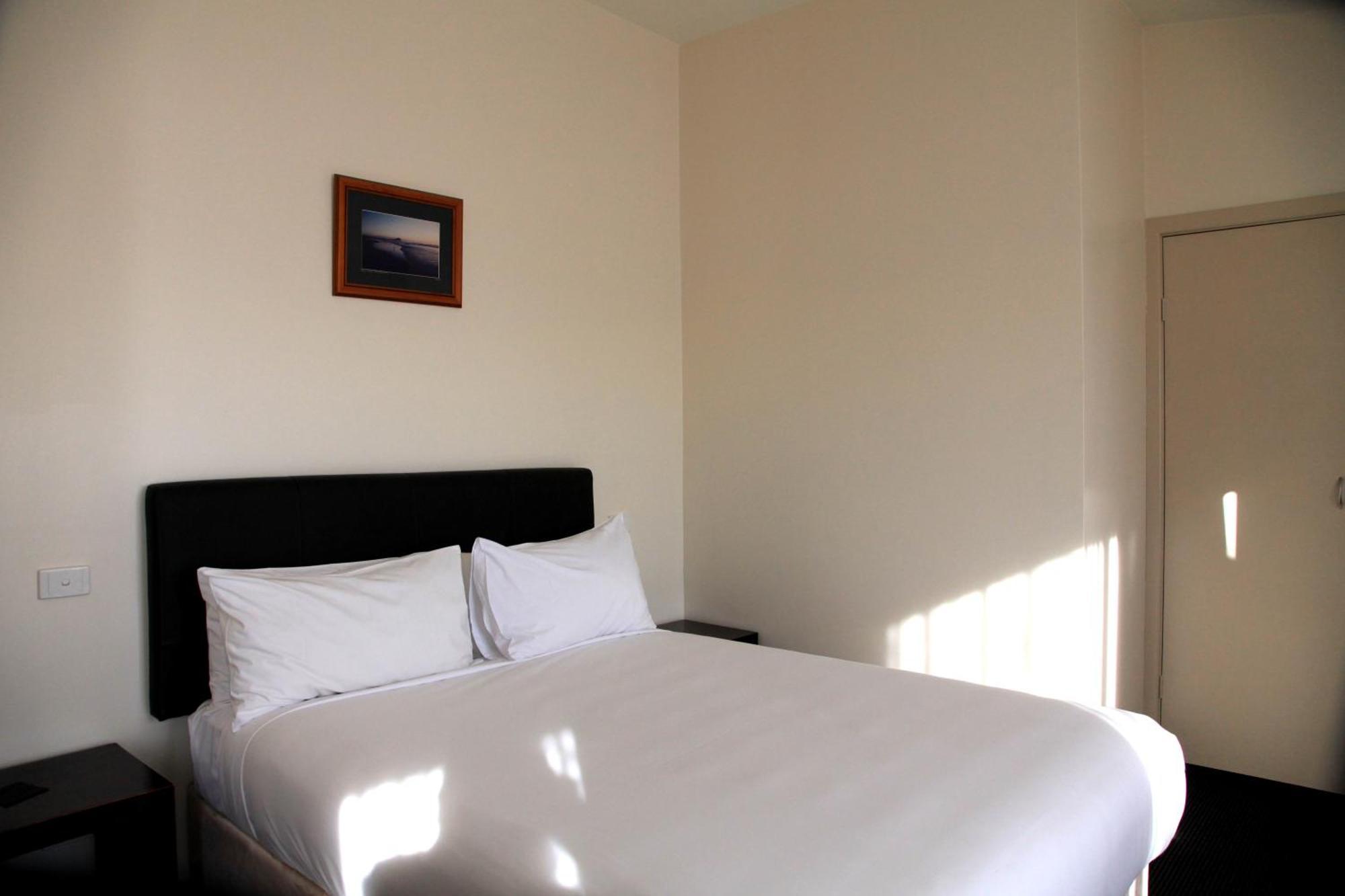 Travellers Motor Village Newcastle Room photo