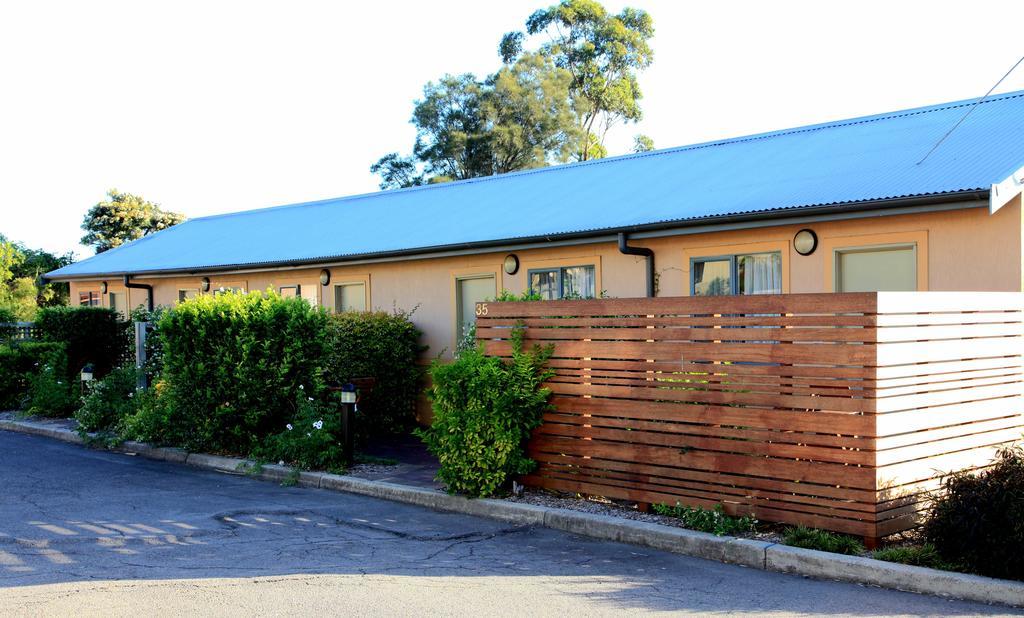 Travellers Motor Village Newcastle Exterior photo